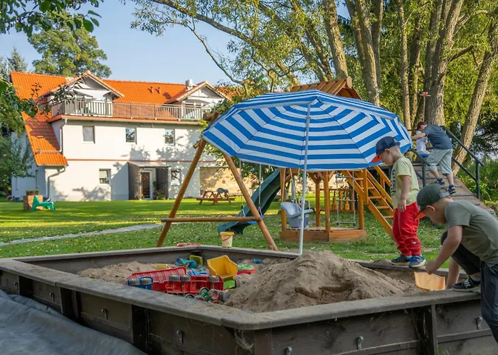 Izera Camper - Rv-camper Site&service - Plac Kamperowy, Stellplatz Campsite *