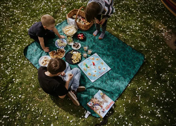 Izera Camper - Rv-camper Site&service - Plac Kamperowy, Stellplatz